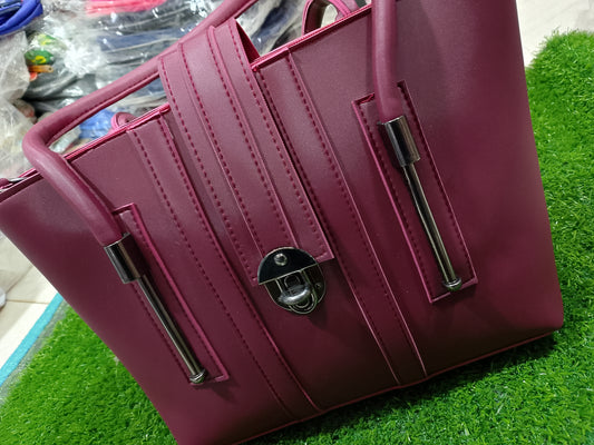Elegant Black Handbag for Women – Stylish & Premium Quality | The Beautera